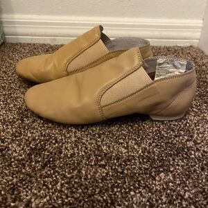 Revolution pull-on jazz boot